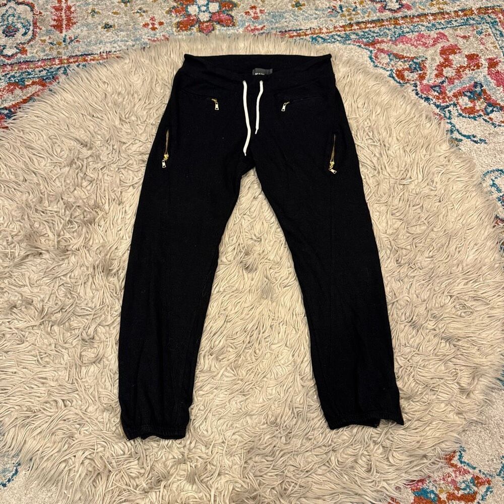 Monrow zipper detail Sweats size medium